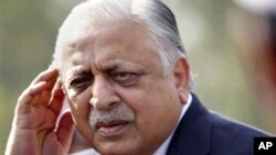 اعجاز بٹ (فائل فوٹو)