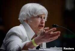 재닛 옐런 미 재무장관이 지난 7일 상원에서 증언하고 있다. (자료사진)