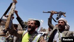 Pemberontak Syiah Houthi di Sana'a, Yaman (foto: dok).
