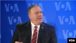 마이크 폼페오 미국 국무장관이 11일 워싱턴의 VOA를 방문했다.