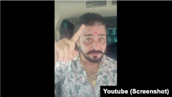 ہندوستانی بھاؤ نے یوٹیوب پر ڈالی گئی ویڈیو میں کہا تھا کہ گزشتہ دو برس میں کرونا وائرس کی وجہ سے بہت سے لوگوں کی موت ہوئی ہے۔ کئی خاندان اب بھی اس صدمے سے جوجھ رہے ہیں۔ ایسے میں اومیکرون کا ڈرامہ شروع ہو گیا ہے۔ یہ سب کیا ہو رہا ہے؟ (فائل فوٹو)