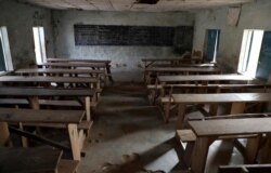 Ruang kelas kosong menyusul serangan kelompok bersenjata di Government Science College, Kagara, Nigeria, Kamis, 18 Februari 2021. (Foto: AP)