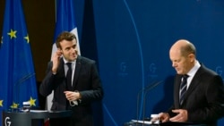 رهبران آلمان (راست) و فرانسه. آرشیو