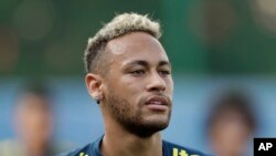 Le Brésilien Neymar lors d'une séance d'entraînement, à Sotchi, en Russie, le 29 juin 2018. 