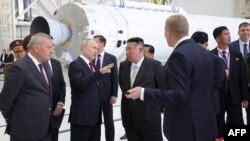 블라디미르 푸틴 러시아 대통령과 김정은 북한 국무위원자이 14일 보스토치니 우주기지에서 회담했다.