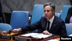 美国国务卿安东尼·布林肯于2023年8月3日在美国纽约主持联合国安理会会议，讨论饥荒和冲突引发的全球粮食不安全问题。 (路透社图片)