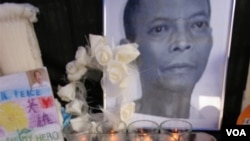 香港民众集会，要求为李旺阳讨回公道。