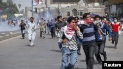 This image, taken by the AIA instrument on NASA's Solar Dynamics Observatory at 171 Angstrom, shows the current conditions of the quiet corona and upper transition region of the Sun.