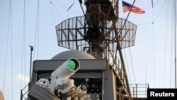 미 해군 함정에 설치된 레이저 무기 체계 (자료사진)