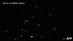 Teleskop Luar Angkasa Webb menangkap cahaya bintang pertamanya di konstelasi Ursa Major. (Foto: NASA/AFP)