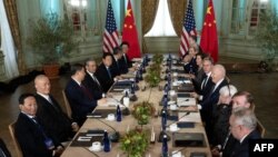 AQSh va Xitoy delegatsiyalari prezidentlr yetakchiligida muloqotda, San-Fransisko, 15-noyabr, 2023 