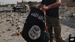 La Coalition contre Daech rassemble 84 Etats et organisations internationales (dont l'Otan et Interpol).