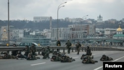 Ukraina Milliy gvardiyasi askarlari, Kiyev, 25-fevral, 2022 