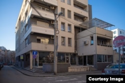 Šef Carinske ispostave „Brod“ Janko Jovanović je nezakonito prenio preko granice novac kojim je platio nekretnine u Srbiji (Foto: CIN)