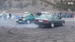 Ankarada sürücülərin drift şousu keçirildi 