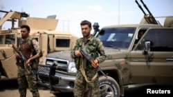 نیروهای دموکراتیک سوریه تحت حمایت ایالات متحده قرار دارند. 