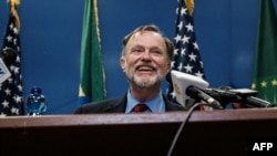 Le secrétaire d'État adjoint pour l'Afrique, Tibor Nagy, lors d'une conférence de presse à l'ambassade des États-Unis à Addis-Abeba, le 30 novembre 2018. (Photo EDUARDO SOTERAS / AFP)