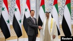 بشار اسد رئیس جمهوری سوریه (چپ) در کنار شیخ محمد بن زاید آل نهیان، رئیس امارات متحده عربی. یکشنبه ابوظبی ١٩ مارس ۲۰۲۳
