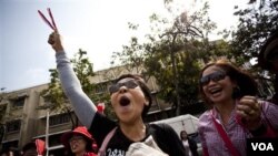 Demonstran Kaos Merah yang anti-pemerintah berdemo pekan lalu di Bangkok.