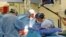 Ilustrasi - Operasi transplantasi ginjal di Amerika Serikat.
