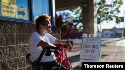 미국 서부 지역 주요 도시에 설치된 무더위 쉼터 입구.