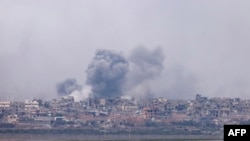 以色列军队2023年12月7日继续在加沙地带实施空袭。（法新社）