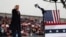 Predsjednik Donald Trump na predizbornom mitingu u Alentaunu u Pensilvaniji, 26. oktobra 2020.