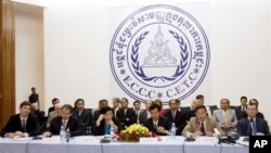 ភាគី​អង្គការ​សហ​ប្រជាជាតិ​ក្នុង​សាលាក្តី​ខ្មែរក្រហម​មិន​ទាន់​ស្ថិត​ក្នុង​ស្ថានភាព​អាក្រក់​ដូច​ភាគី​ជាតិ​ទេ។​