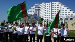 Tabiiy gazga boy Turkmanistonda o'zbeklar haqida deyarli eshitmaysiz 