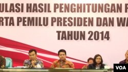 Komisi Pemilihan Umum (KPU) menetapkan Joko Widodo-Jusuf Kalla sebagai pemenang Pilpres 2014 di Jakarta, Selasa (22/7).