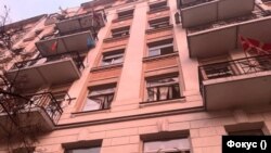 Оштетена зградата каде што се наоѓа и амбасадата на Северна Македонија во Киев, Украина. (Фотографија е преземена од Фокус)