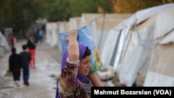 ជំរុំ​ជន​ភៀស​ខ្លួន​នៅ​ក្រុង Diyarbakir ប្រទេស​តួកគី។ កំណែទម្រង់​វិធី​ផ្គត់ផ្គង់​ថាមពល​អគ្គិសនី​នៅ​ក្នុង​ជំរុំ​ជន​ភៀស​ខ្លួន​អាច​ជួយ​សង្រ្គោះ​ជីវិត​ និង​ជួយ​សន្សំ​ថវិកា។