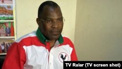 Jose Pedro Katchiungo, um dos membros da UNITA suspensos