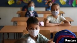 Učenici osnovne škole u Beogradu