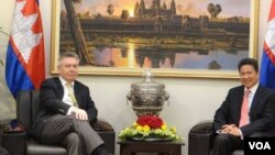 EU Trade Commissioner Karel de Gucht, who led the delegation, declined to comment following Tuesday’s meeting.