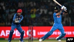 تیم ملی کرکت افغانستان امروز یکشنبه هفتم جنوری وارد هند شد و قرار است با تیم ملی هند سه بازی ۲۰ اووره انجام دهد.