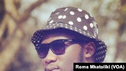 Le rappeur tanzanien Roma Mkatoliki, 2 mars 2016. (Facebook/Roma Mkatoliki)