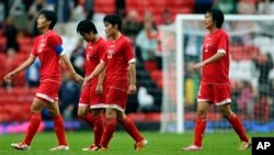 지난해 7월 런던 하계 올림픽에 참가한 북한 여자 축구팀. (자료사진)