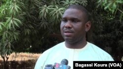 Le militant arrêté Maikoul Zodi à Niamey, au Niger, le 16 mars 2016. (VOA/Bagassi Koura) 