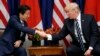Presiden Trump Jamu Perdana Menteri Jepang Abe