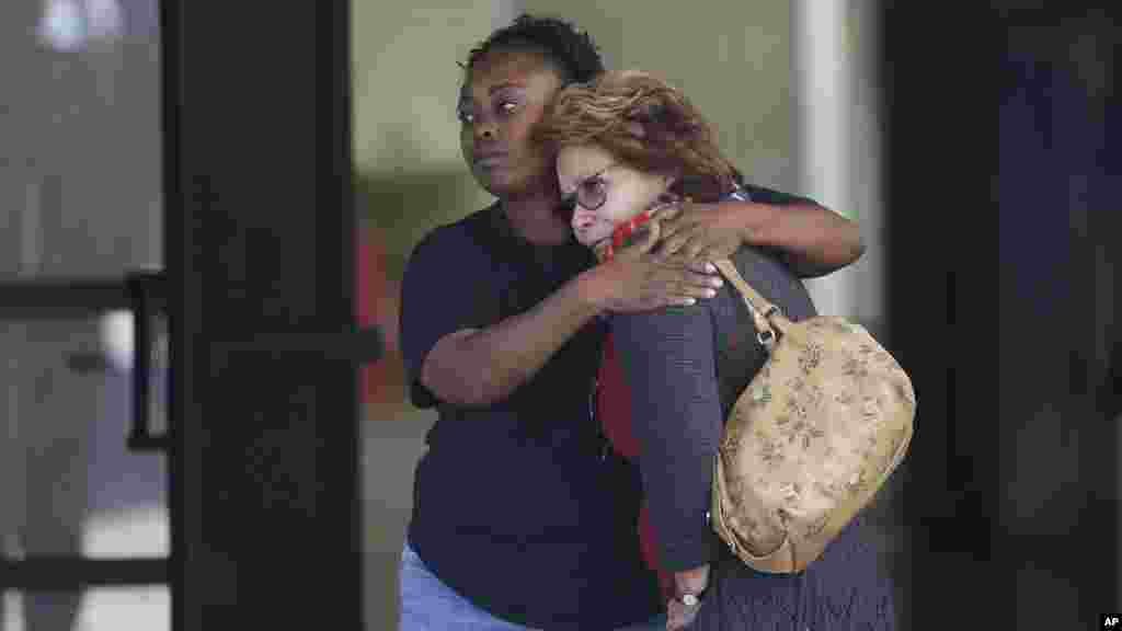 በካሊፎርኒያ ሳን በርናርዲኖ በከፍተው ተኩስ አስራ አራት ሰዎች ተገድለዋል