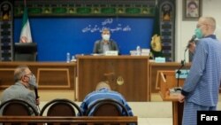 دادگاه دو شهروند سوئدی در ایران - آرشیو