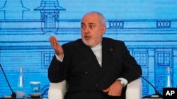 Šef diplomatije Irana Mohamed Džavad Zarif tokom današnjeg skupa u Nju Delhiju (Foto: AP/Manish Swarup)