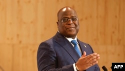 Président Félix Tshisekedi, mokonzi ya RDC mpe mokambi ya Union africaine na bokutani na bapanzi sango na Paris, France, 18 mai 2021.