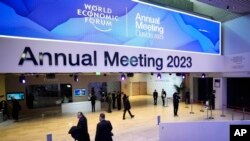 დავოსის საკონგრესო ცენტრი მსოფლიო ეკონომიკური ფორუმის გახსნის წინ. 16 იანვარი, 2023 წ. დავოსი, შვეიცარია. 