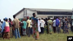 Refugees from Democratic Republic of Congo (DRC) at the Falco site, Betou in the Republic of Congo, Nov. 2009, to escape inter-ethnic violence in recent weeks in neighbouring DRC