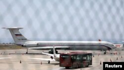 Архівне фото: літак з російським прапором в аеропорту Венесуели