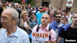 People demonstrate against a possible renewal of Russian gas imports by the interim government appointed by President Radev in Sofia