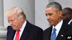 Le président élu des Etats-Unis Donald Trump et le président sortant Barack Obama au Capital Hill à Washington, 20 janvier 2017.