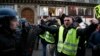 "Gilets jaunes": mobilisation en baisse pour le cinquième samedi de manifestation